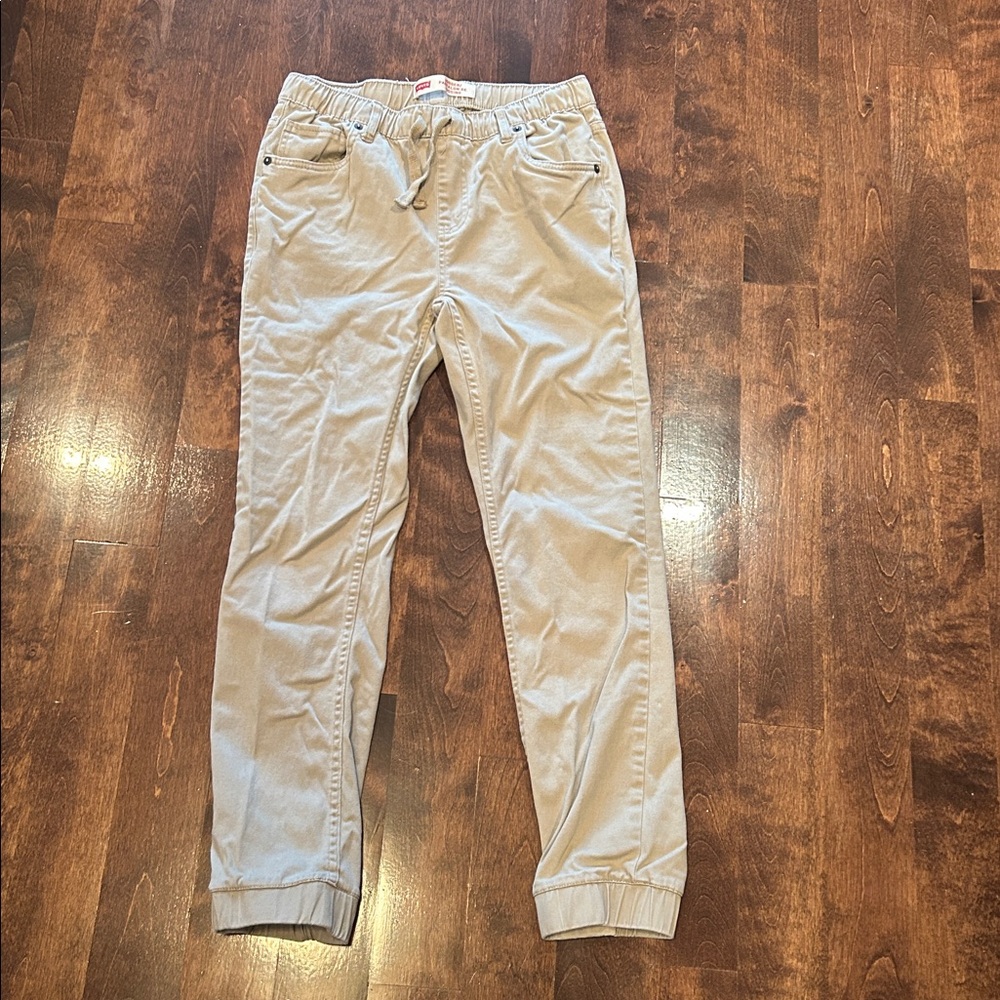 Levi’s jogger